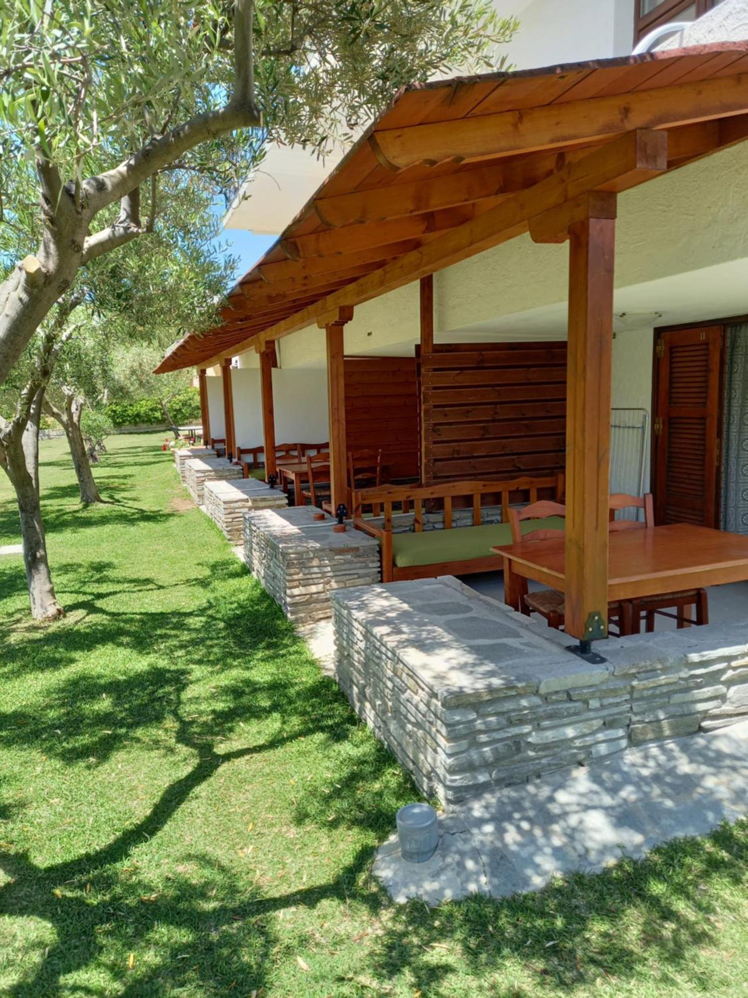 Petradaki Apartments Мола Калива Стая снимка
