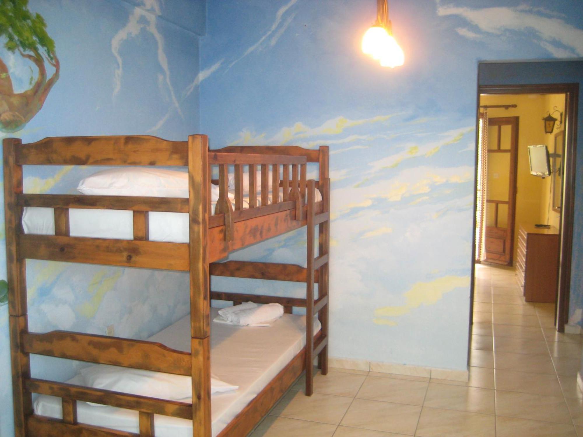 Petradaki Apartments Мола Калива Екстериор снимка