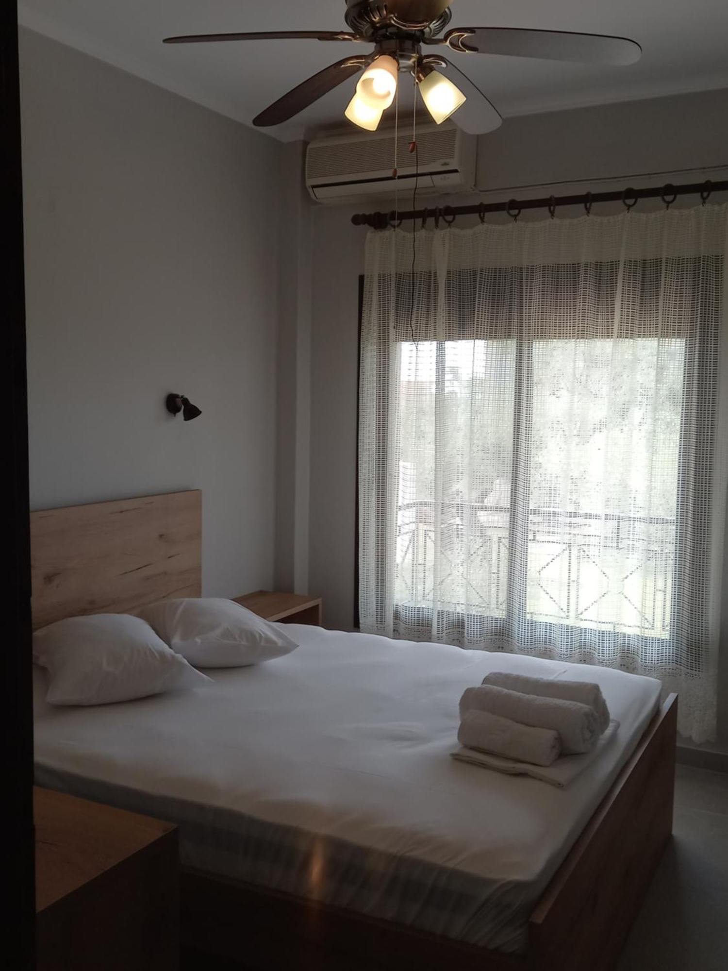 Petradaki Apartments Мола Калива Стая снимка